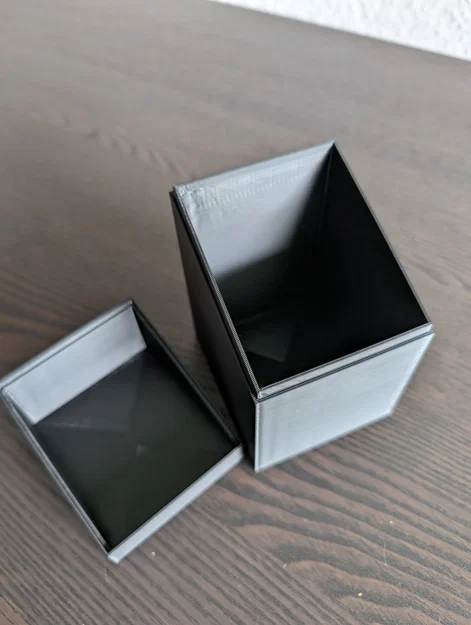 Hộp đựng bài MTG Commander (Deck Box) - Image 1