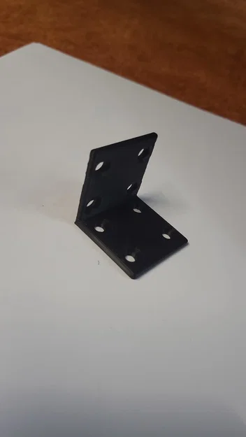 Ke góc vuông 35x35mm cho ốc vít M4 - Phụ kiện in 3D hữu ích - Image 1