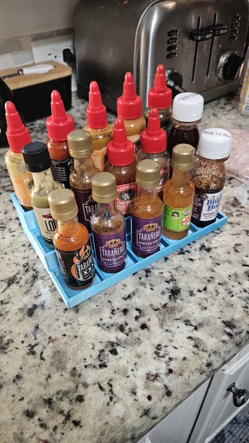 Khay Đựng 15 Chai Sốt Ớt (Hot Sauce Rack) In 3D Độc Đáo - Image 1