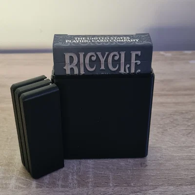 Hộp Đựng Bài Tây 3D (Playing Card Carry Case) Bền Đẹp