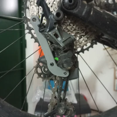 Công cụ khóa củ đề Shimano CageLock giúp tháo lắp bánh xe nhanh chóng