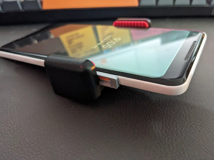 Miếng bảo vệ nút bấm Google Pixel cho kẹp camera mount (side clamp) - Image 1