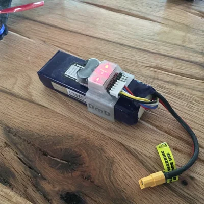 Giá đỡ còi báo điện áp thấp cho pin Lipo (Lipo battery low voltage alarm holder)