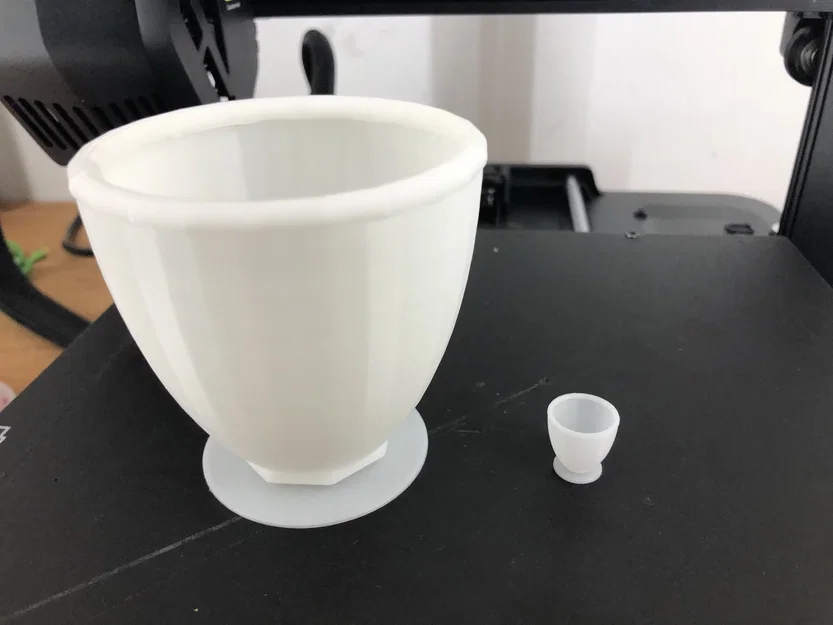 Cúp Cơ Bản Có Vương Miện Bên Trong - Image 1