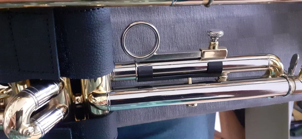 Clip kẹp ống trượt chỉnh âm số 3 cho trumpet (Trumpet clip 3rd Tuning Slide) - Image 1