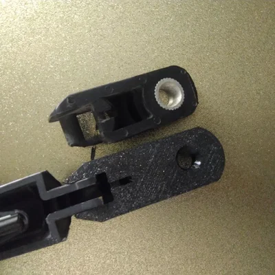 Gá/giá giữ cần gạt mưa Renault Dacia Lada (Wiper Holder)