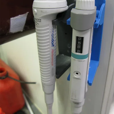 Giá đỡ pipette Finn / adjustable air displacement pipette