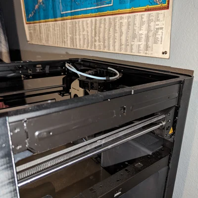 Gá đỡ kính trên cho enclosure P1P “Vision”