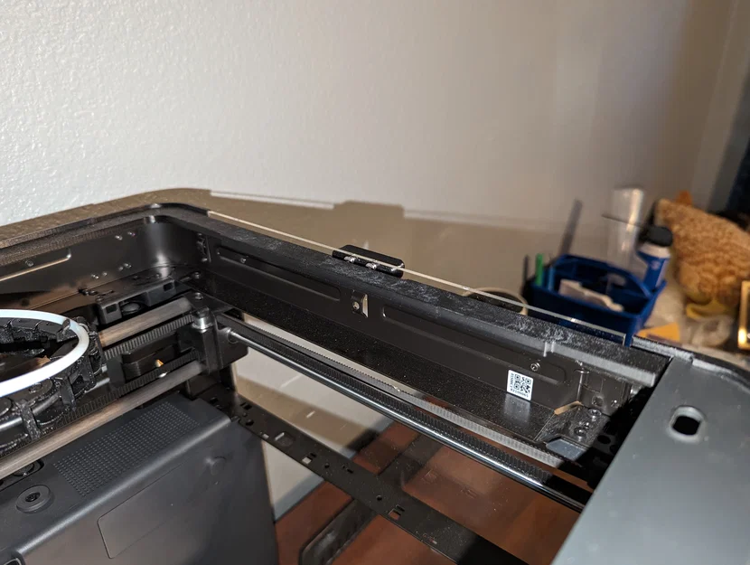Gá đỡ kính trên cho enclosure P1P “Vision” - Image 3