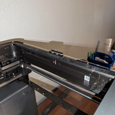 Gá đỡ kính trên cho enclosure P1P “Vision”