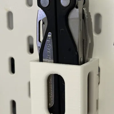 Giá treo kìm đa năng Leatherman Charge cho bảng IKEA Skadis