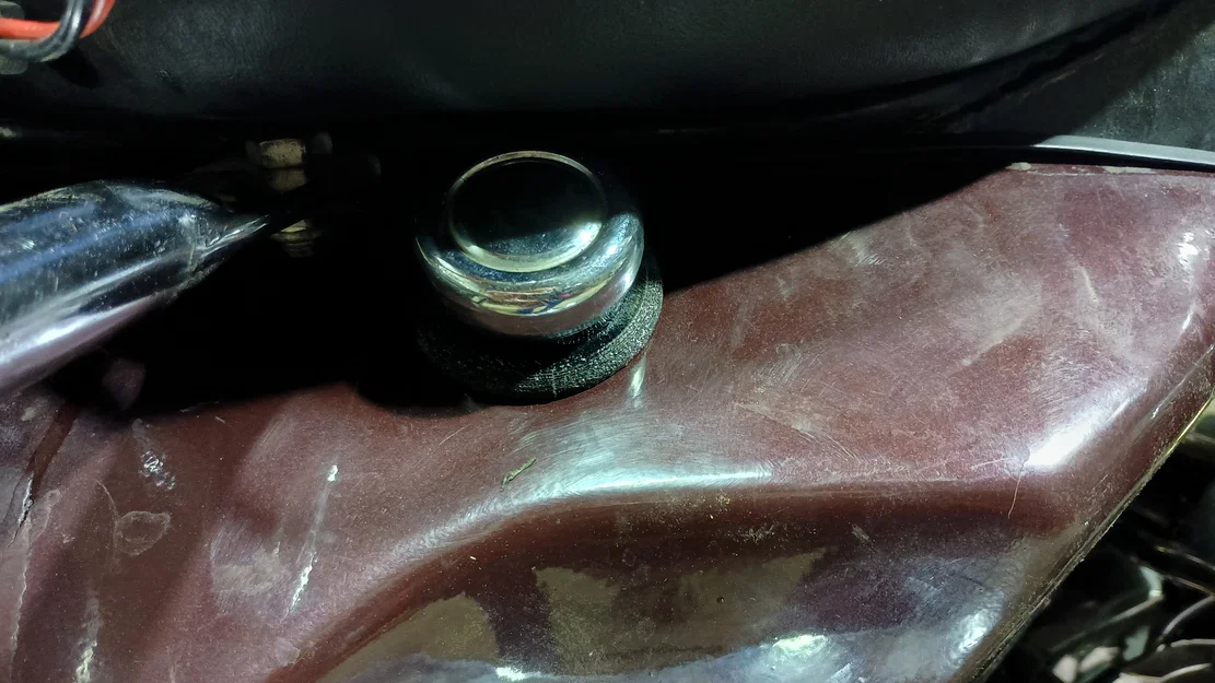 Gioăng ống châm dầu Harley Davidson 1985 FLTC (Filler tube grommet) - Image 1