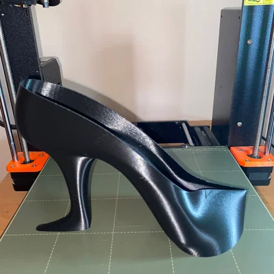 Mô hình giày cao gót nghệ thuật HH Shoe 3esign in 3D