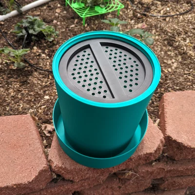 Chậu trồng cây ống Mario siêu to (Supersize Mario Planter)