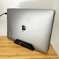 Giá đỡ đôi cho MacBook Pro: Giải pháp tiết kiệm diện tích bàn làm việc - Thumbnail 1