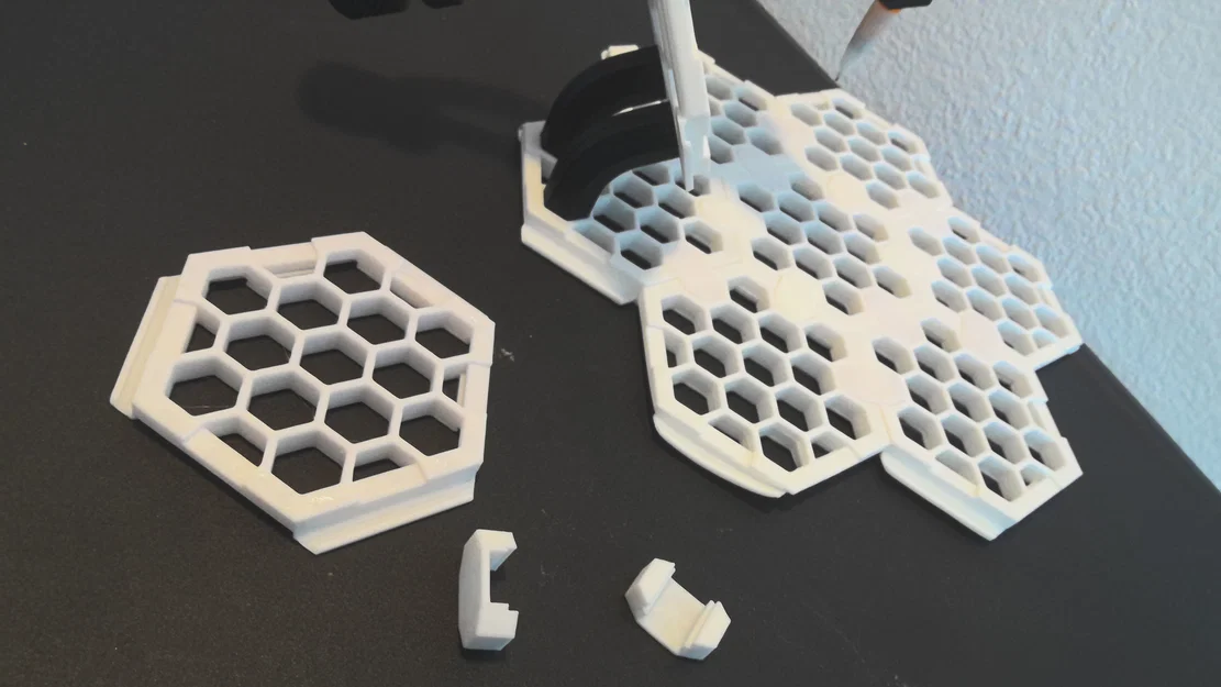 MEWA (Modular Ergonomic Workshop Aid) – Board honeycomb snap-in hỗ trợ xưởng - Image 3