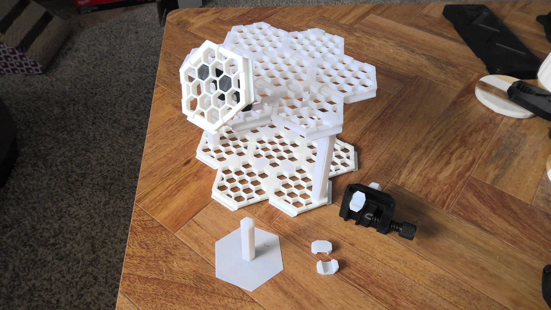 MEWA (Modular Ergonomic Workshop Aid) – Board honeycomb snap-in hỗ trợ xưởng - Image 7