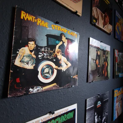 Giá treo đĩa than gắn tường - Phụ kiện trưng bày Vinyl sang trọng