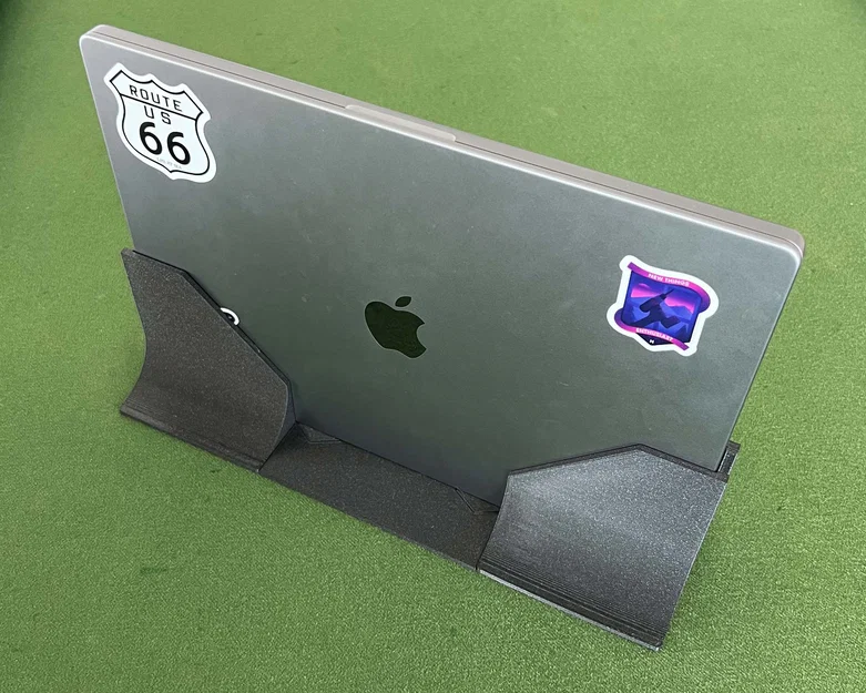 Kệ dựng đứng cho MacBook Pro 16 inch - Image 1