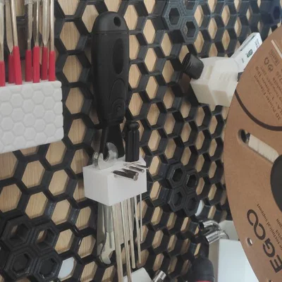 Giá treo dụng cụ Ender 3 cho bảng Honeycomb HSW
