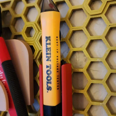 Giá treo bút thử điện Klein cho bảng Honeycomb Storage Wall (HSW)