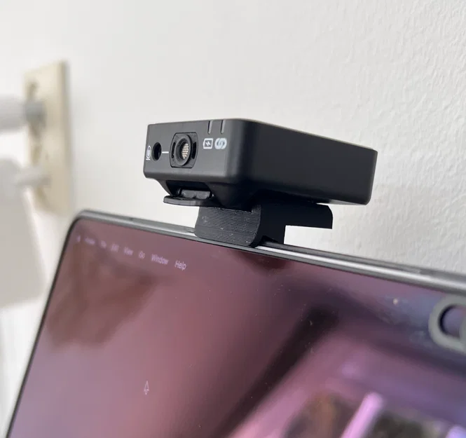 Ngàm gắn micro Rode Wireless GO lên Macbook tiện lợi - Image 4