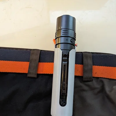 Kẹp giữ đèn pin đeo thắt lưng cho Fenix PD40R