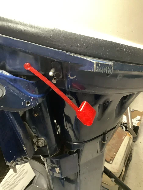 Nắp chụp đầu nối nhiên liệu máy outboard Honda - Image 1