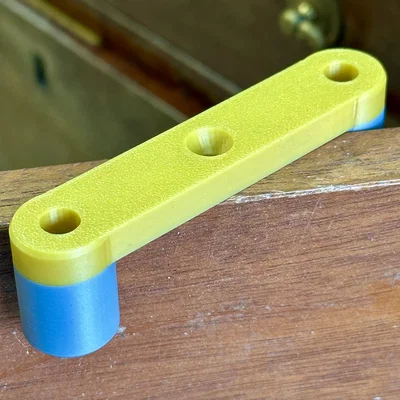 Dụng cụ định tâm khoan lỗ trên cạnh gỗ (Centre Finder) - In 3D