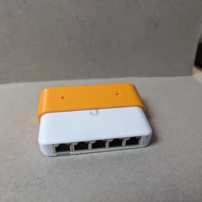Ngàm gắn tường và dưới bàn cho thiết bị UniFi Flex Mini
