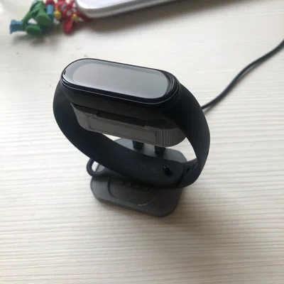 Đế sạc 3D để bàn tiện lợi cho Xiaomi Mi Band 6