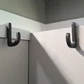 Móc/giá treo di động cho phòng tắm gym (Portable Gymnasium Bathhouse Hangers/Hooks) - Thumbnail 1