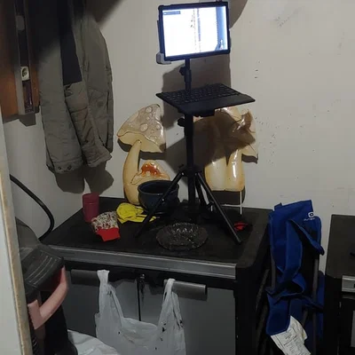 Khay đặt bàn phím cho chân tripod đỡ tablet