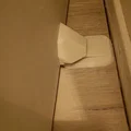 Chặn cửa / chốt cửa nam châm (Magnetic doorstopper / latch) - Thumbnail 1