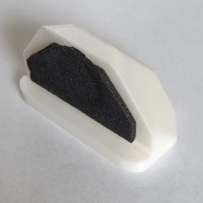 Chặn cửa / chốt cửa nam châm (Magnetic doorstopper / latch)