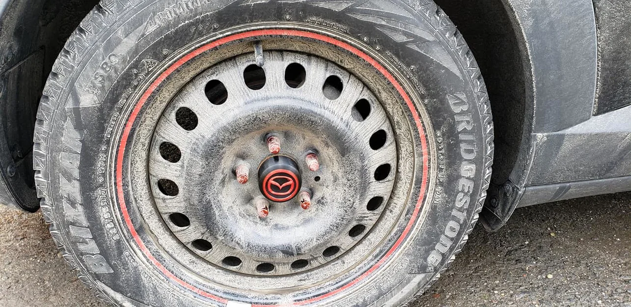 Nắp Che Bụi Mazda (Mazda Dust Cap) - Image 2