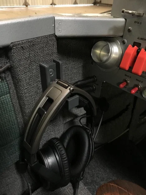 Móc Gập Treo Tai Nghe (Foldable Hook Headphone Holder) - Image 1