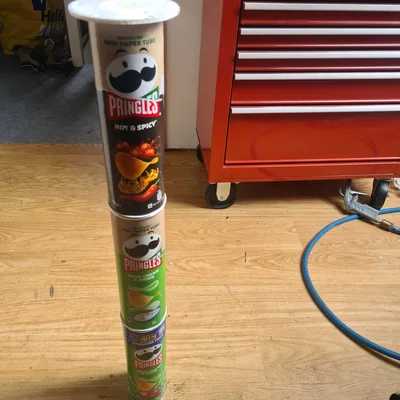 Chân bàn từ ống Pringles (Pringles table leg)
