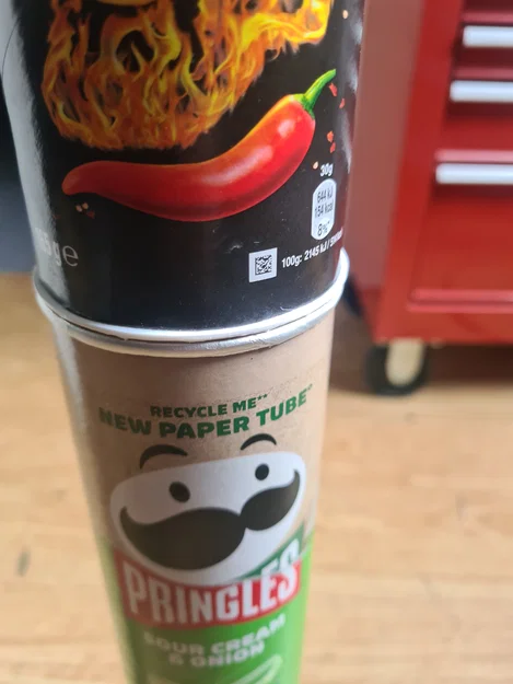Chân bàn từ ống Pringles (Pringles table leg) - Image 7