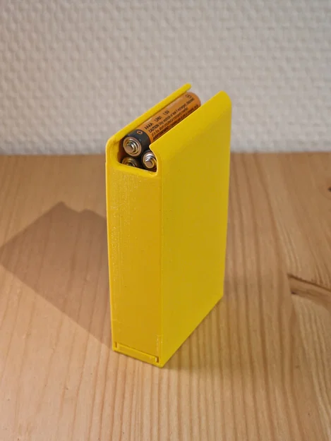 Hộp chứa pin AAAA thiết kế dạng băng đạn thông minh - Image 1