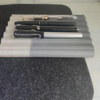 Kệ Cắm Bút Hiện Đại (Modern Pen Stand)