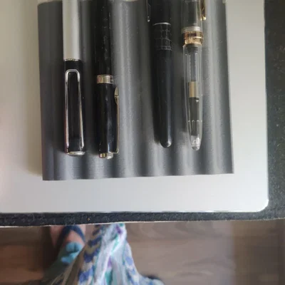 Kệ Cắm Bút Hiện Đại (Modern Pen Stand)