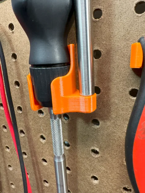 Giá treo pegboard 1 inch cho LTT Screwdriver và extension - Image 1