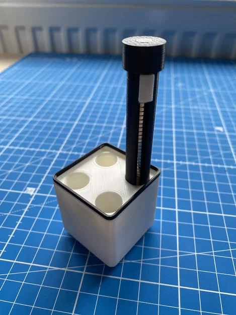 Hộp Gridfinity đựng magnet dispenser (nam châm đặt bên trong) - Image 1