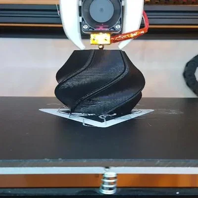 Mẫu bình hoa 3D xoắn ốc nghệ thuật tự thiết kế với Fusion 360