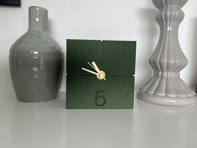 Đồng hồ khối lập phương vintage (Vintage Cube Clock) - Image 1