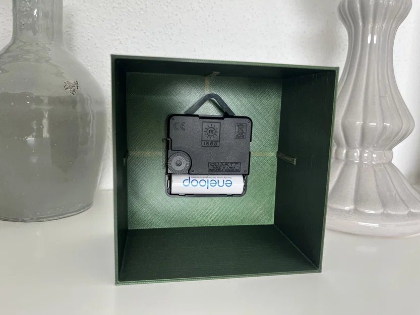 Đồng hồ khối lập phương vintage (Vintage Cube Clock) - Image 5