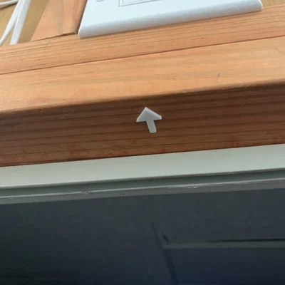 Mũi tên ghim tường tiện lợi (Push-in Arrow) in 3D