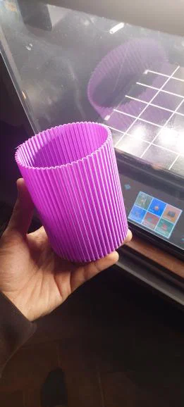 Lọ Hoa và Ống Đựng Bút Thiết Kế Vân Dọc Hiện Đại (Line Vase) - Image 4