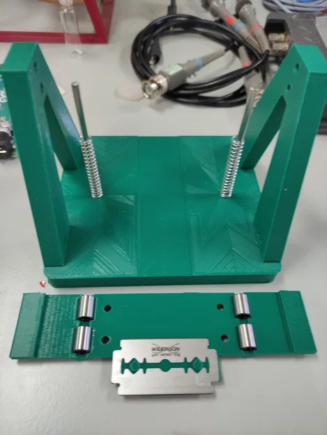 Sample guillotine (dao cắt mẫu thẳng đứng cho lam kính hiển vi) - Image 3